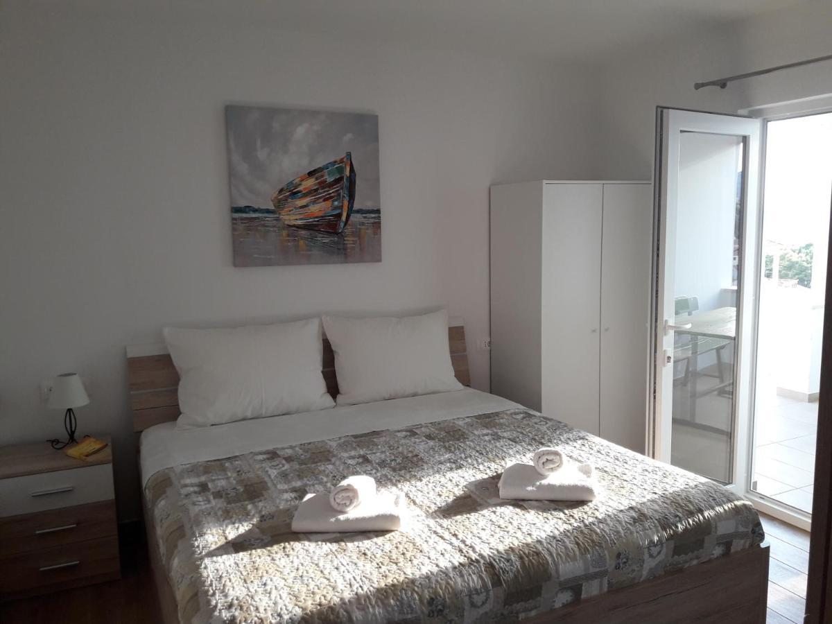 Apartments Gracia & Toni Trogir Ngoại thất bức ảnh